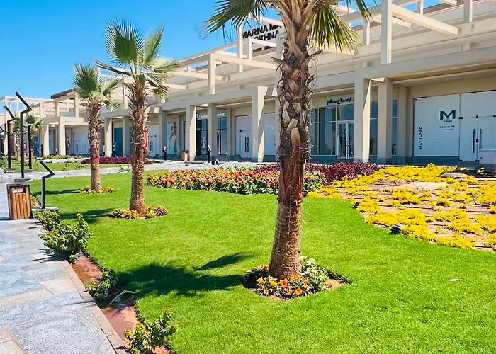 Porto Sokhna Pyramids Sea View Family *